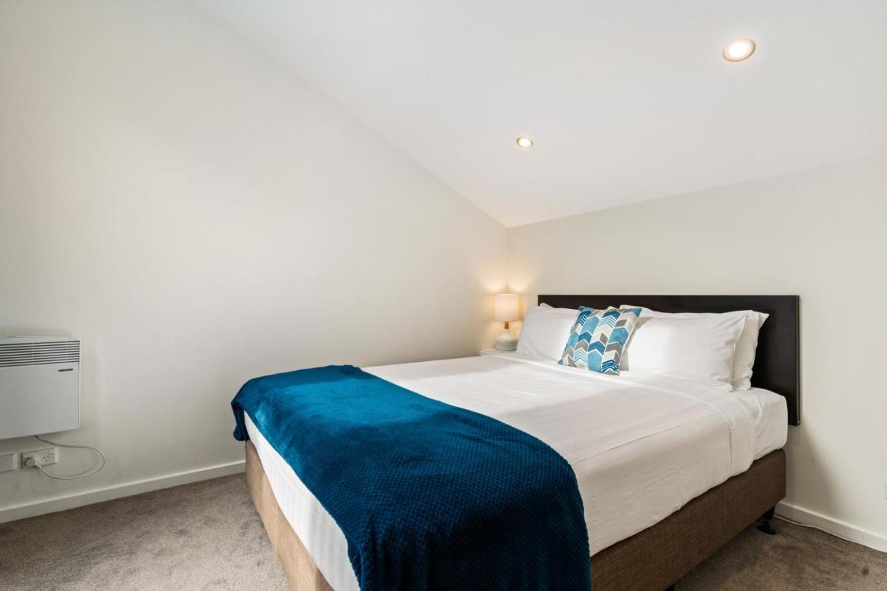 Lakeview Retreat - Queenstown Holiday Home Dış mekan fotoğraf