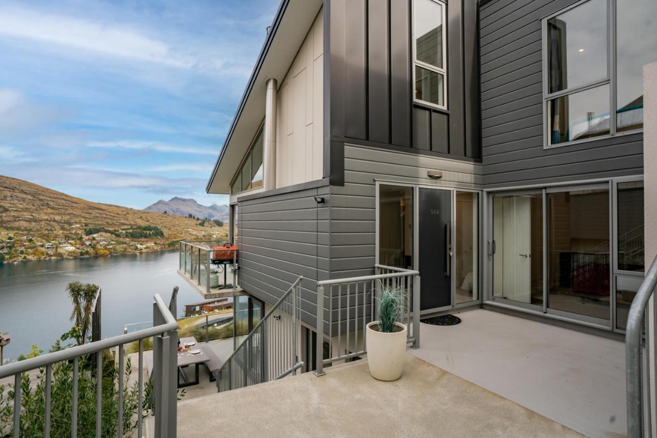 Lakeview Retreat - Queenstown Holiday Home Dış mekan fotoğraf